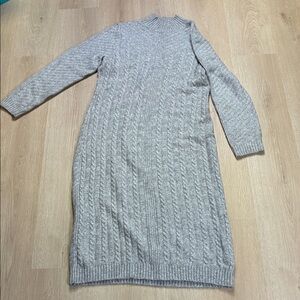 Tahari Gray Long Sleeve Cable Knit Dress
